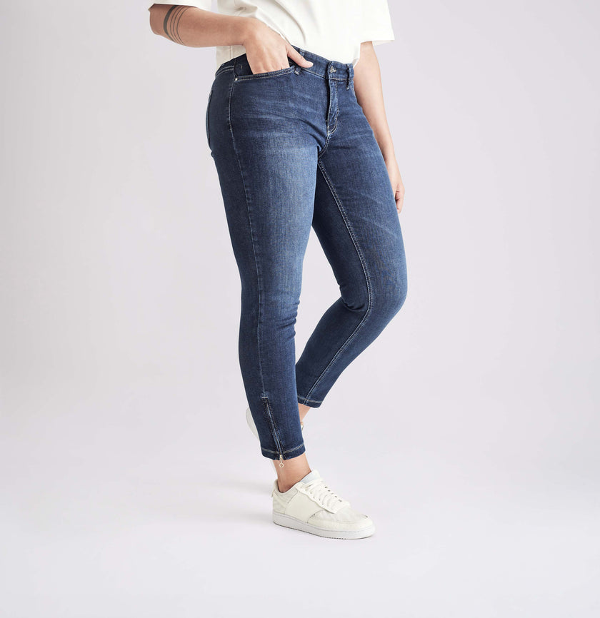 Jeans- DREAM CHIC