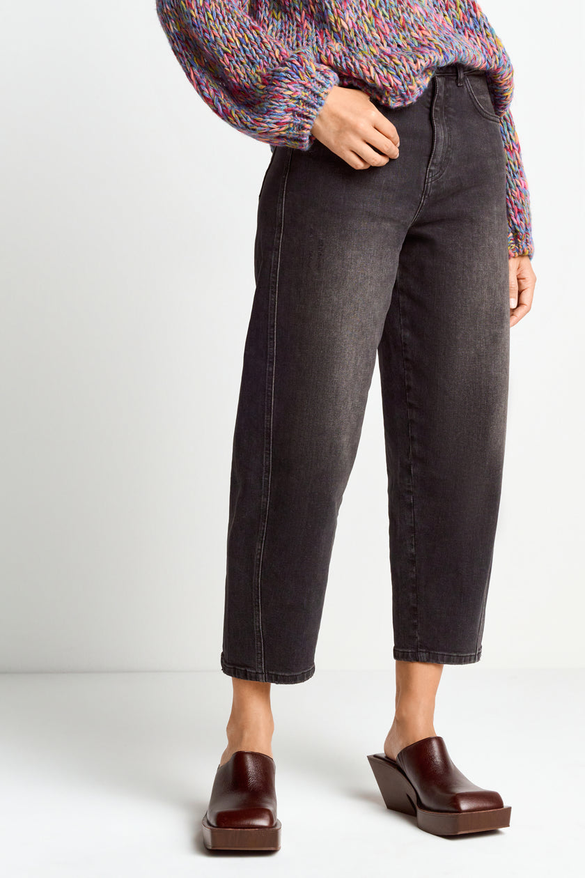 Jeans - Barrel Leg