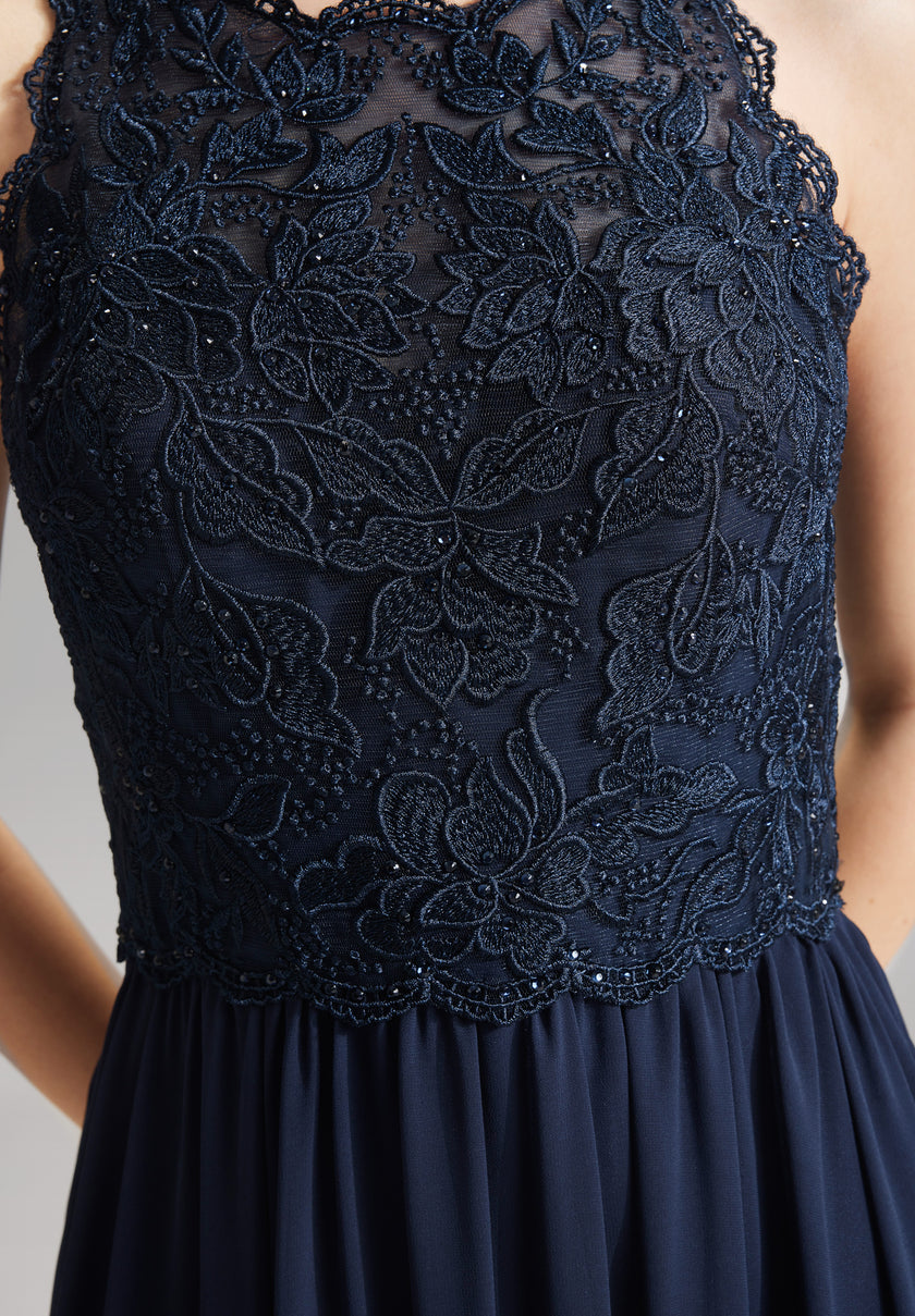 Abendkleid - floraler Spitze