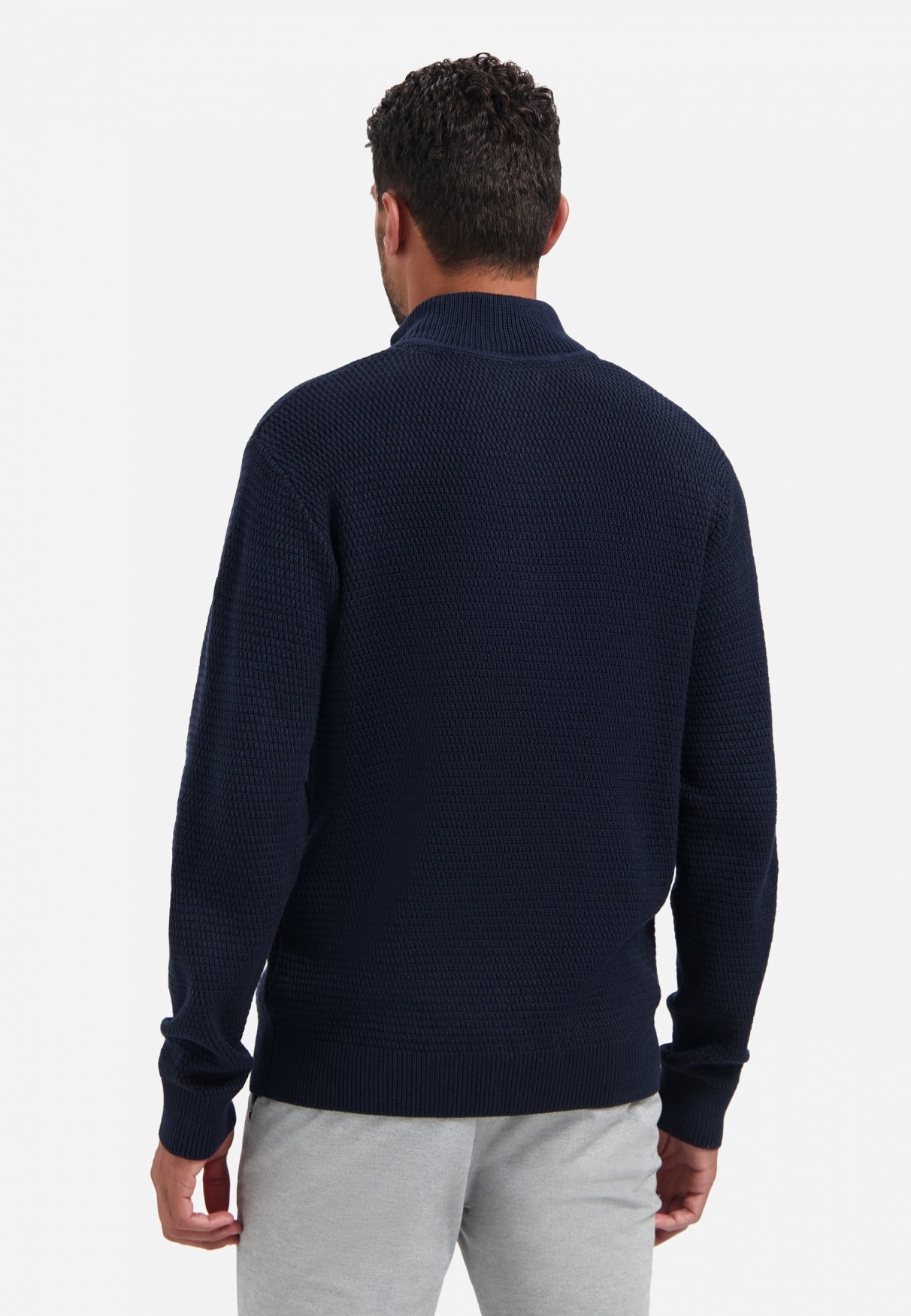 Pullover - Half Zipper