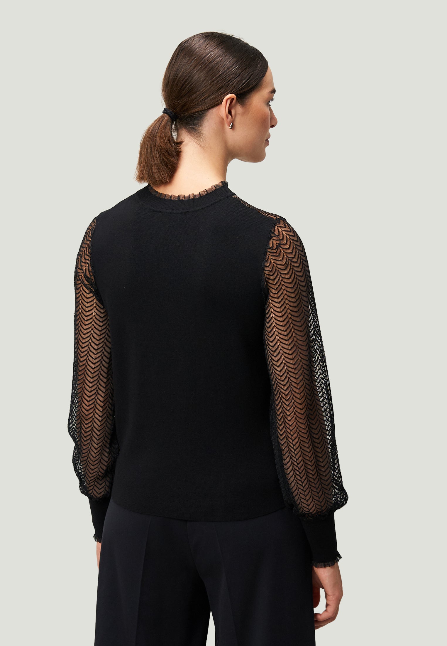 Pullover - transparente Ärmel