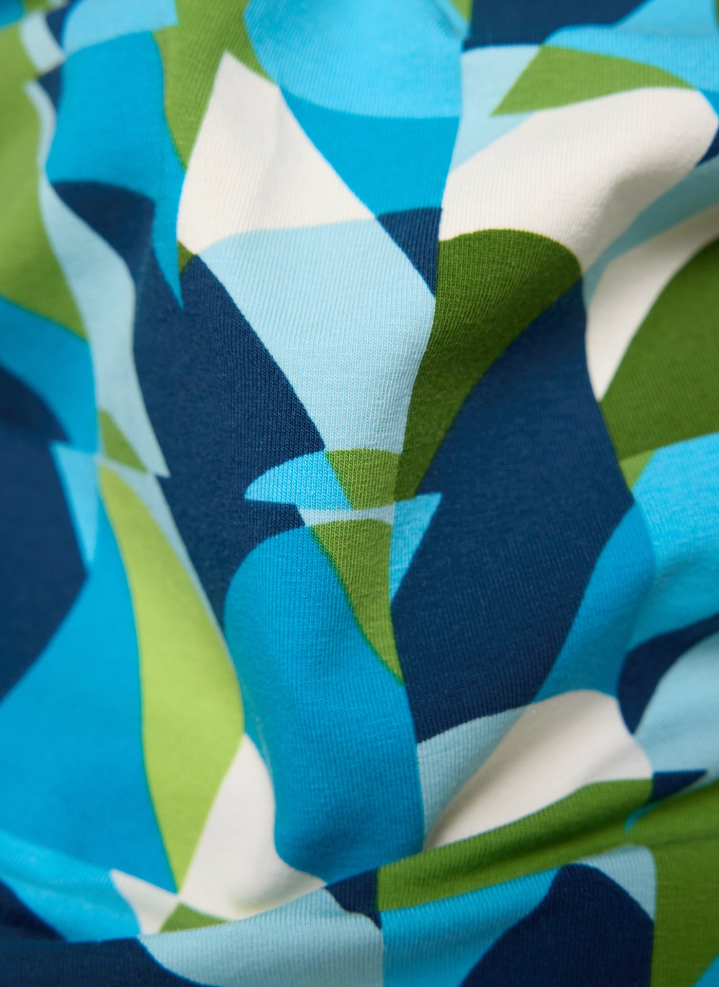 T-Shirt - Mountain Lake