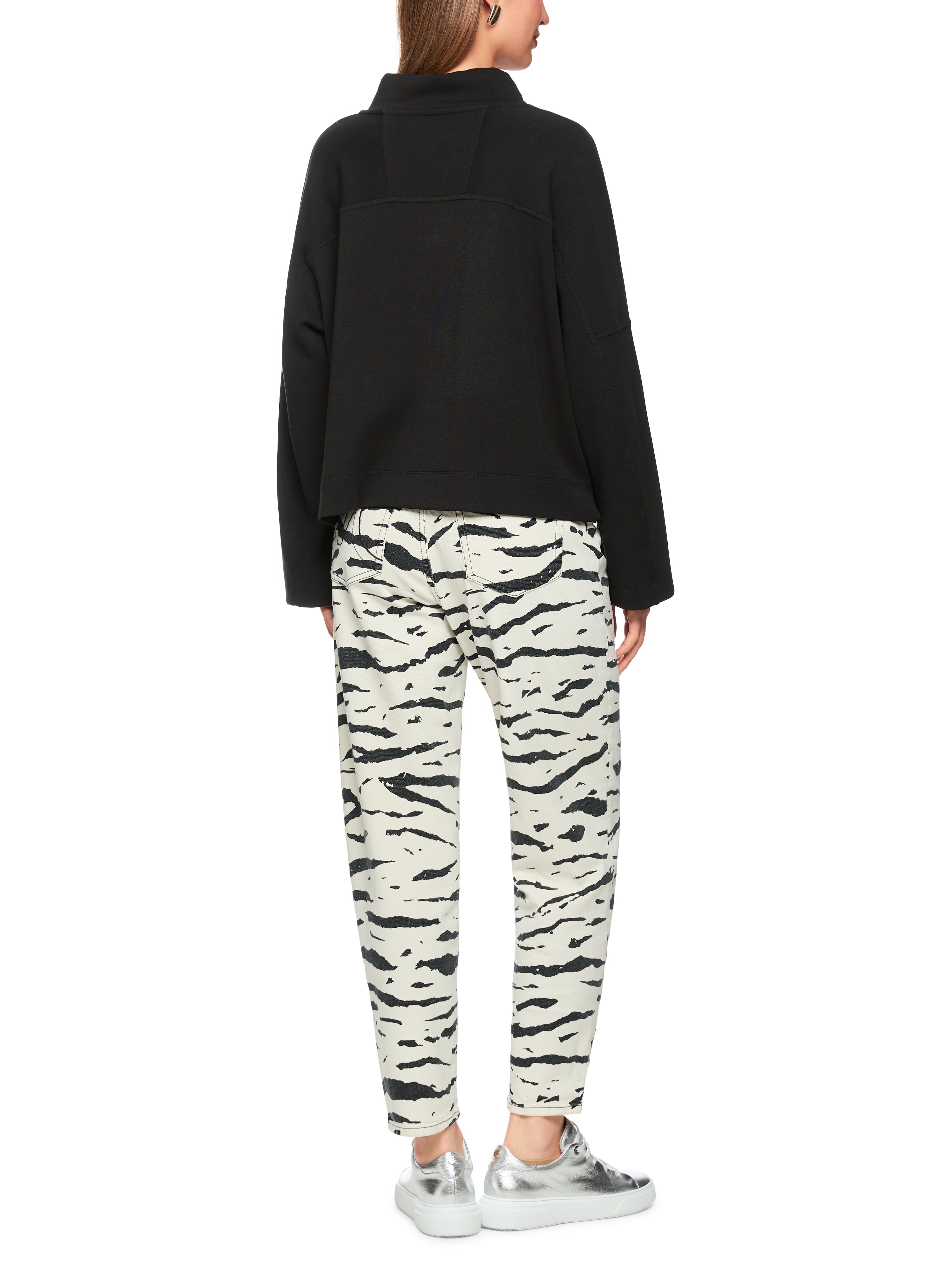 Sweatshirt - Perlenapplikation