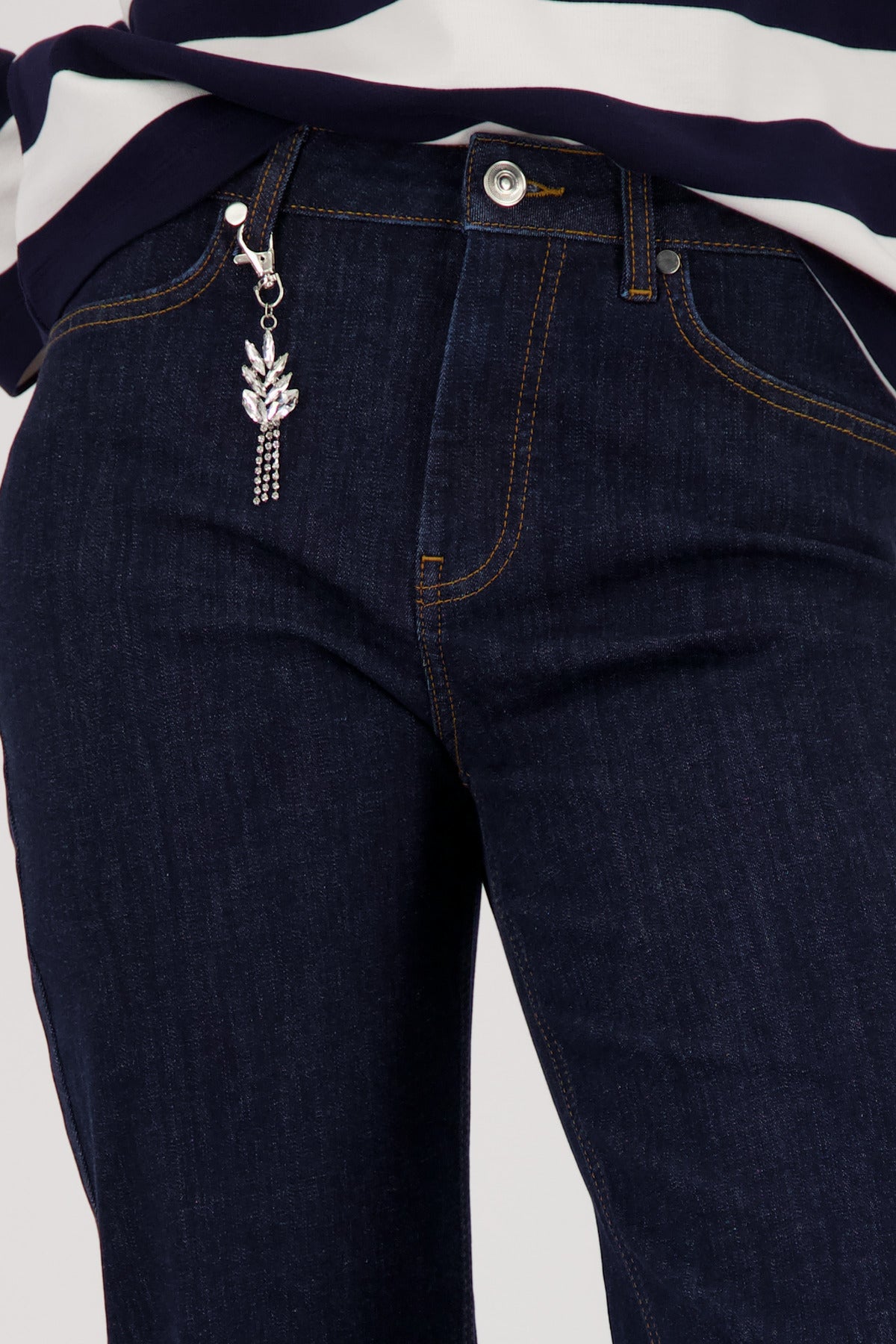 Jeans - Straight Leg