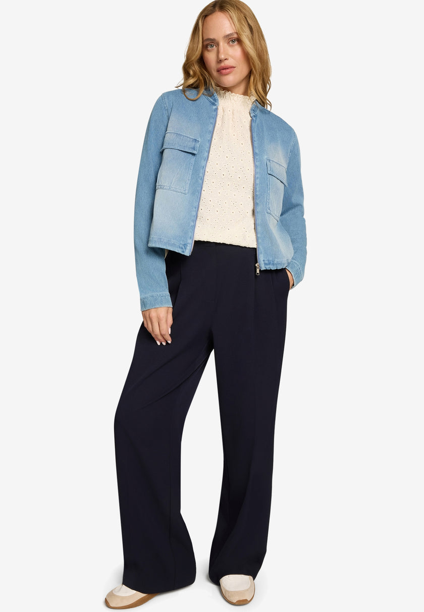 Bluse mit Lochmuster