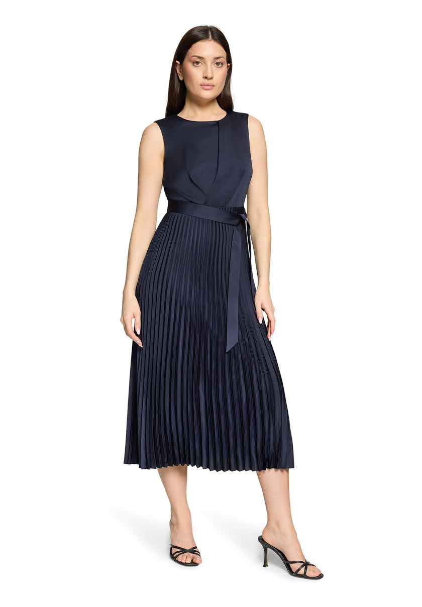 Cocktailkleid - Tailliert