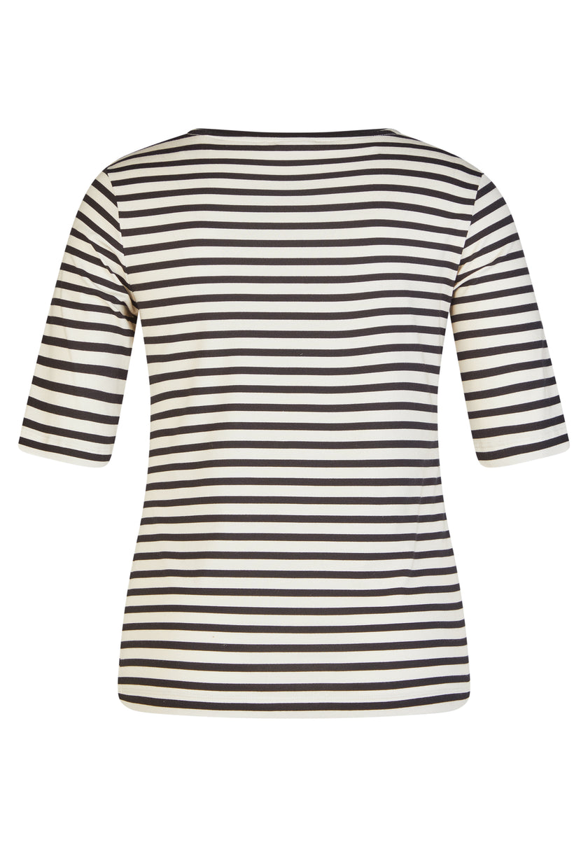 T-Shirt - Timeless Now