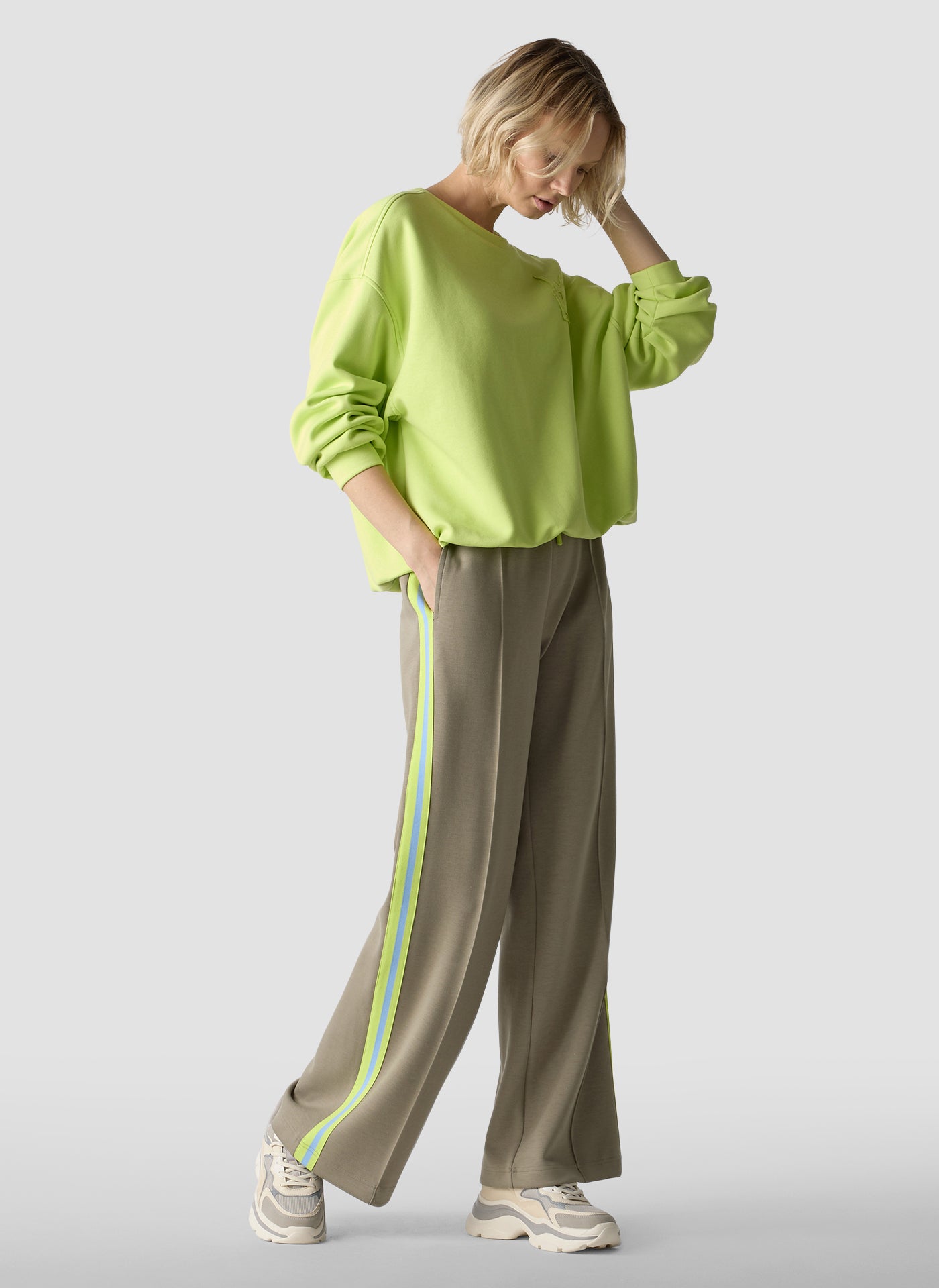 Sweatshirt - Sporty Chic