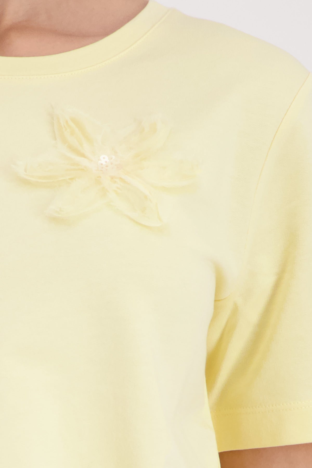 T-Shirt - 3D-Blumen