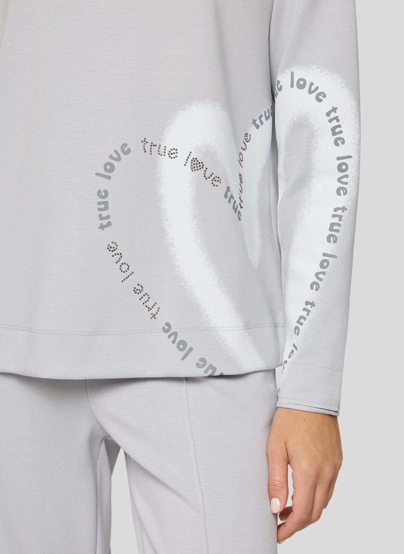 Sweatshirt - New Romance