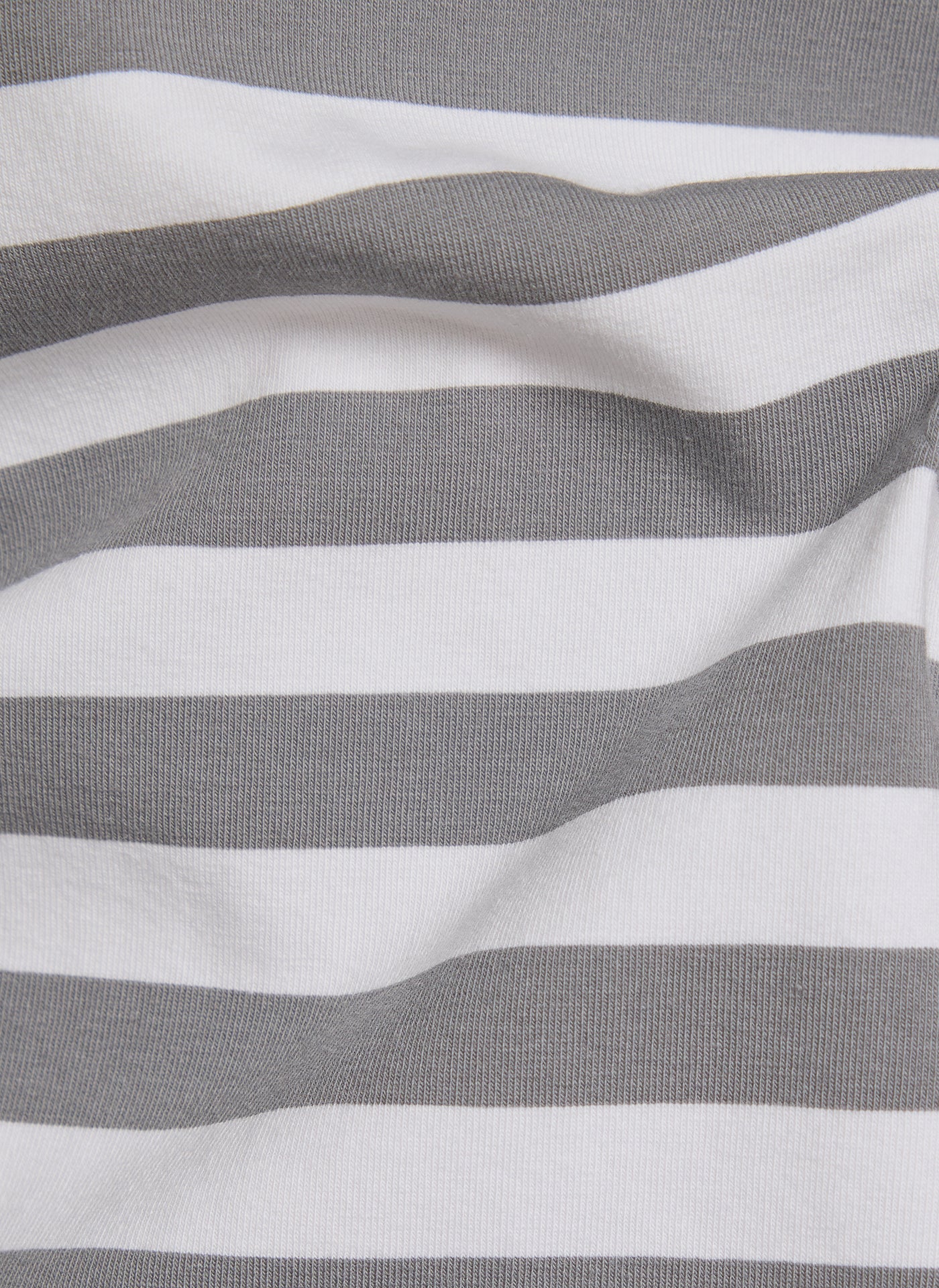 T-Shirt - New Romance