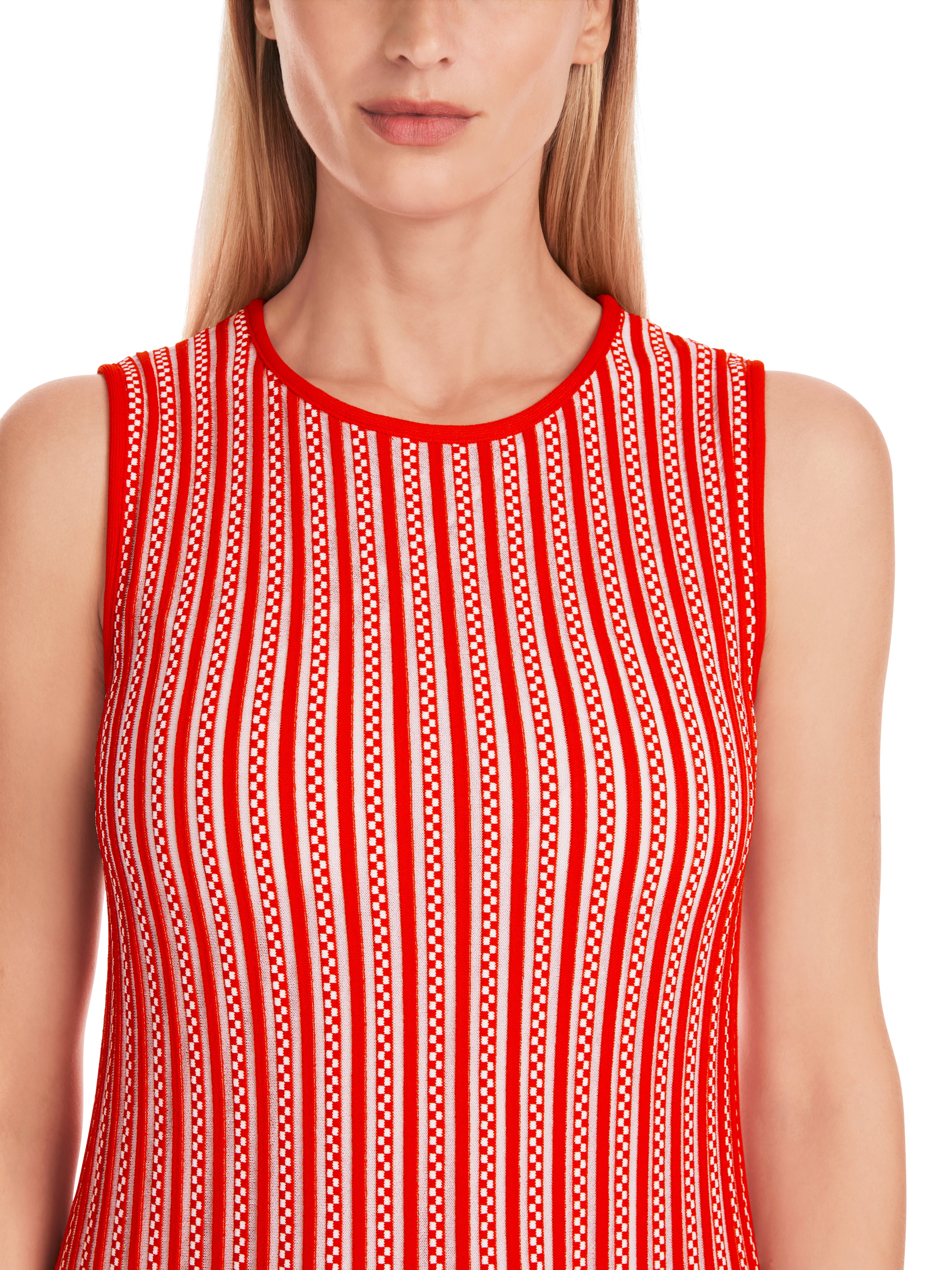 ONLINE EXKLUSIV - Strickkleid - Slim Fit