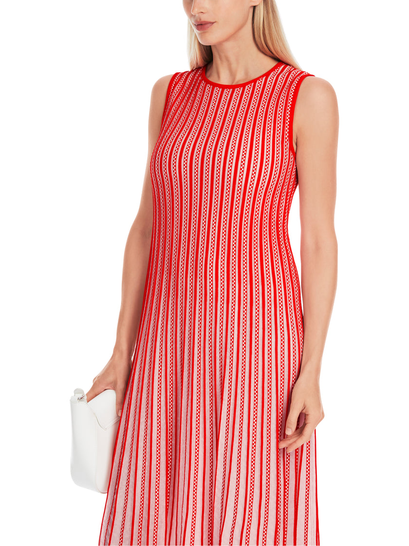 ONLINE EXKLUSIV - Strickkleid - Slim Fit