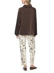 Schwingende Jacke aus Glanzmaterial
