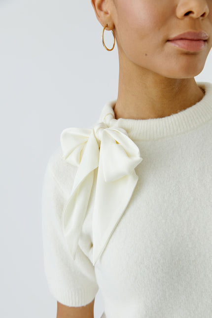 Pullover - Schleifendetail